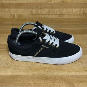 SUPRA Men's Stacks Suede Low Top Sneaker Shoes, Black/Gold/White, Size 8